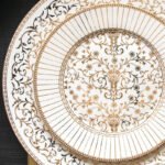 Porcelanski tanjir  GOLDEN