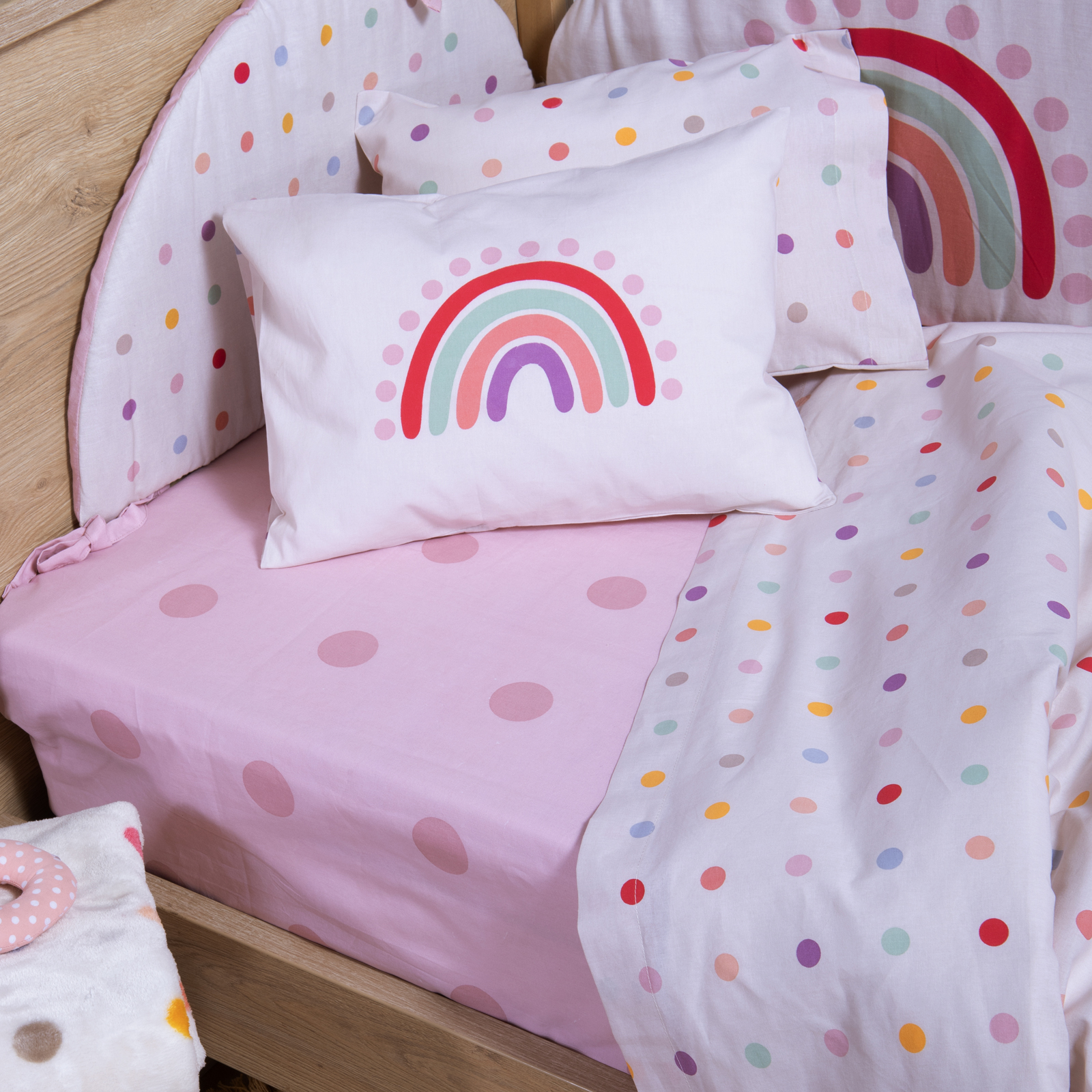040801-5 BABY DOTS Posteljina za krevetac sa plahtom i čaršavom ECRU/PINK - Image 1